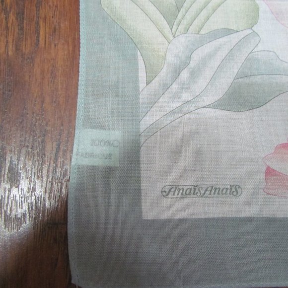 Vintage Anais Anais Cacharel White Peach Jade Green Hankie Handkerchief 10 in - Picture 3 of 4